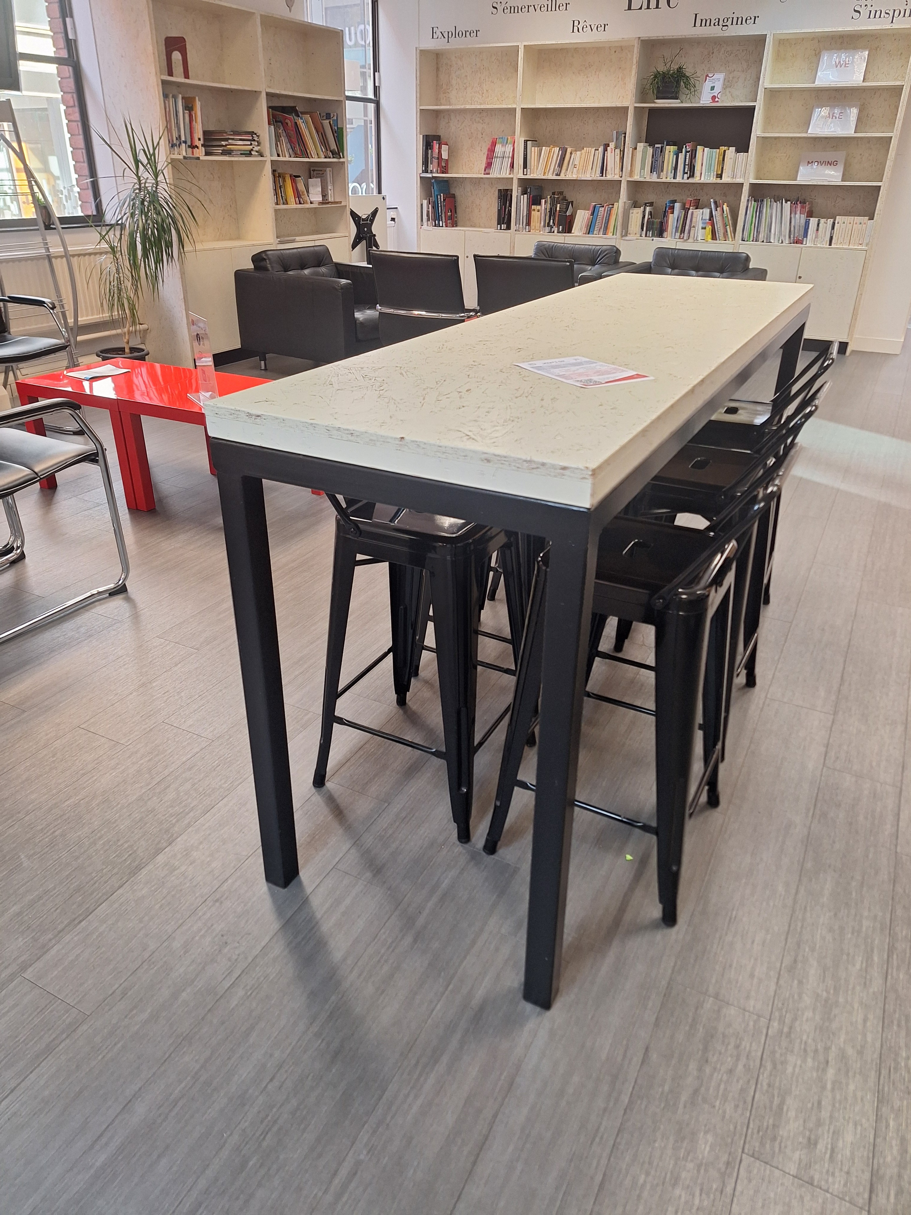 Bar Table